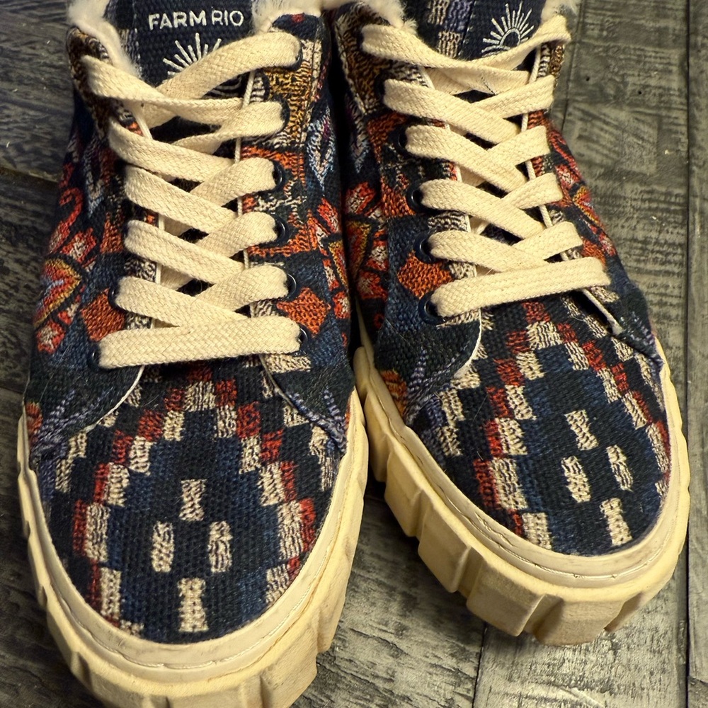 Farm Rio Sneakers Ainika Floral Platform Faux‎ Fur Lined Tennis Shoe Size 9.5 - Picture 4 of 6